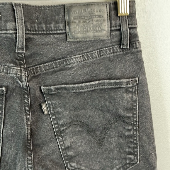 Levi's Black Skinny Jeans for Women - Picture 5 of 13